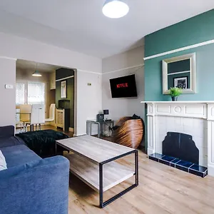  Holiday home Hidden Gem